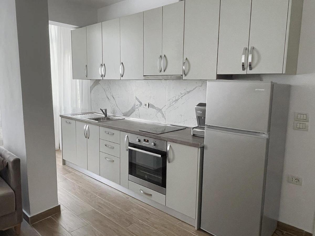 Central City Apartment Тирана Екстериор снимка