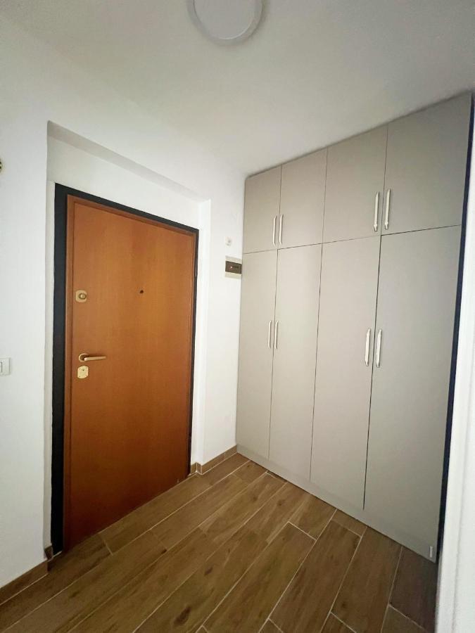 Central City Apartment Тирана Екстериор снимка