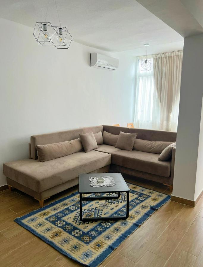 Central City Apartment Тирана Екстериор снимка