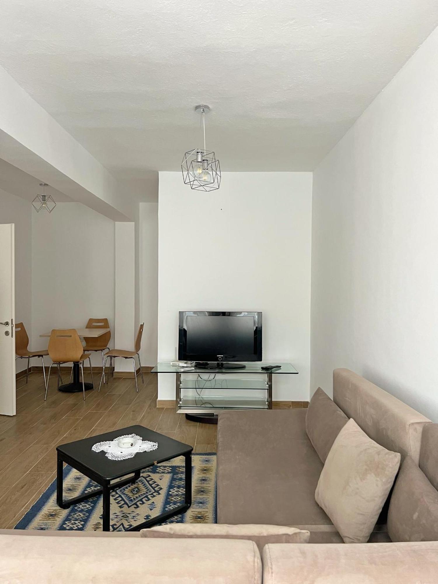 Central City Apartment Тирана Екстериор снимка